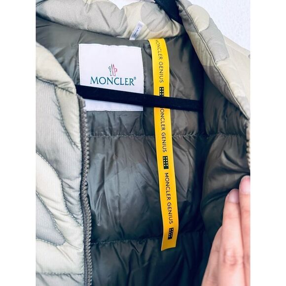 Moncler x Salehe Bembury Men's down Jacket Dark Green 3(L) - Picture 9 of 11